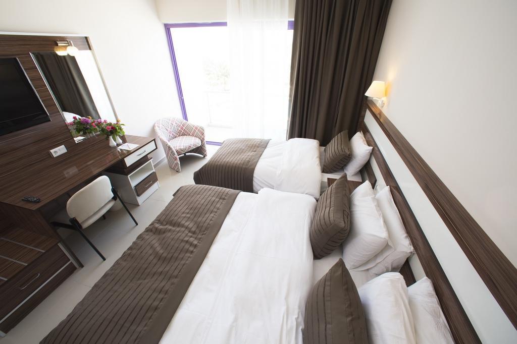 Le Monde Beach Resort & Spa Dikili Cameră foto